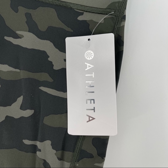 Athleta Black Camo Ultimate 7/8 Stash Pocket Tight Tights Leggings - Picture 8 of 11